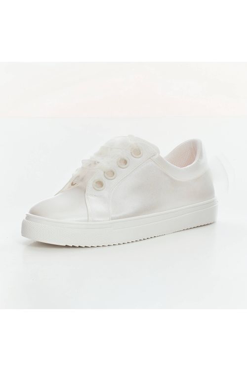 Brautsneaker aus Satin