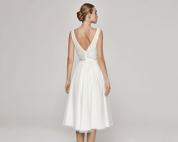 A Complete Guide to Short Wedding Dresses
