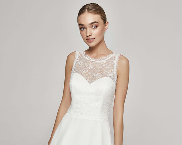 Is Lace the Ultimate Charm in Wedding Dresses?