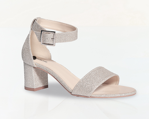 Die Faszination der Peep-Toe-Braut-Sandalen: Warum sich Bräute für sie entscheiden